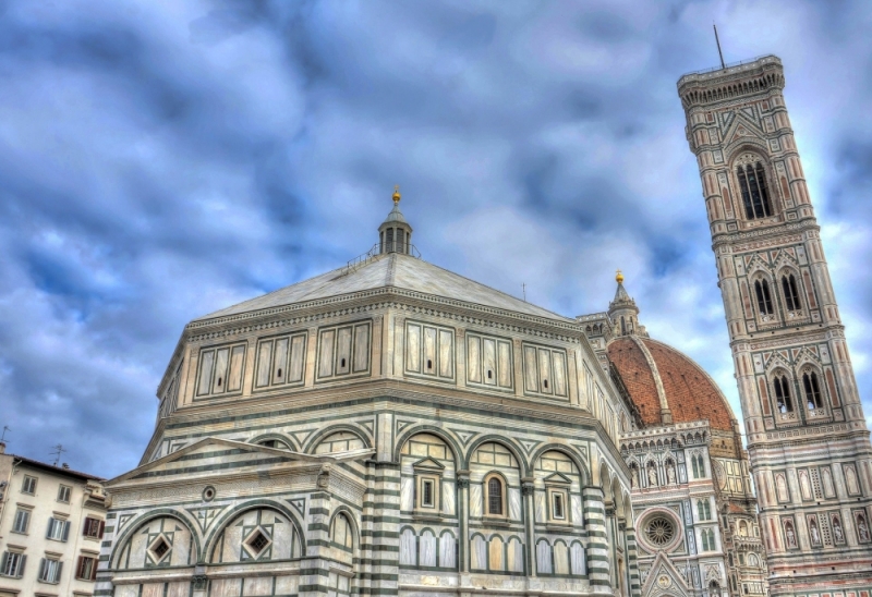 Duomo di Firenze con Campanile - Foto di Michelle Maria da Pixabay 